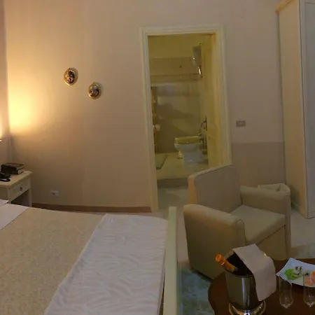 ホテル Castello Dei Principi 3*
